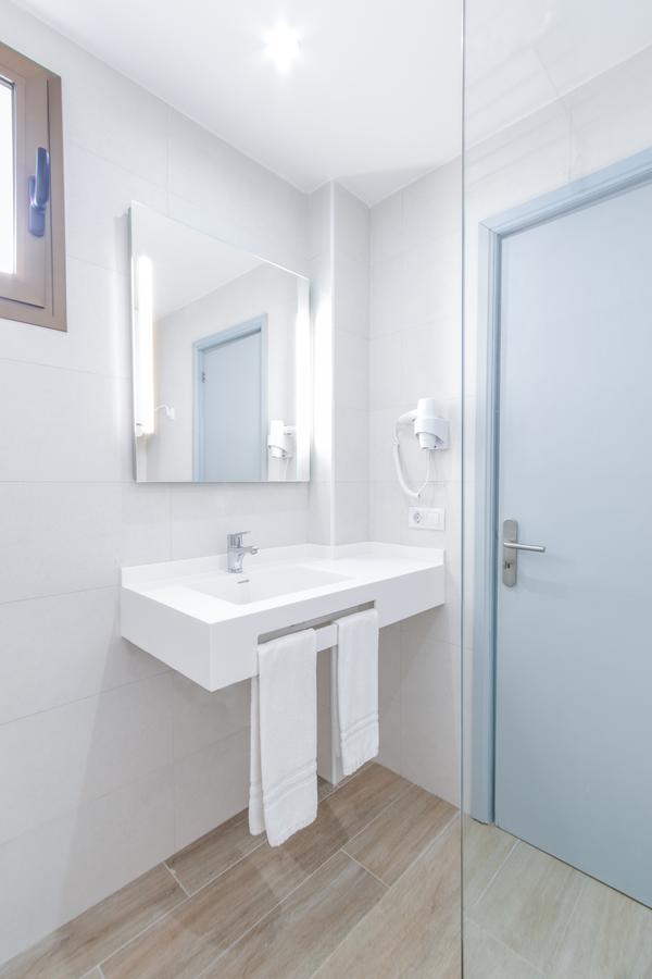 Apartamentos Lago كولونيا سانت خورذي المظهر الخارجي الصورة