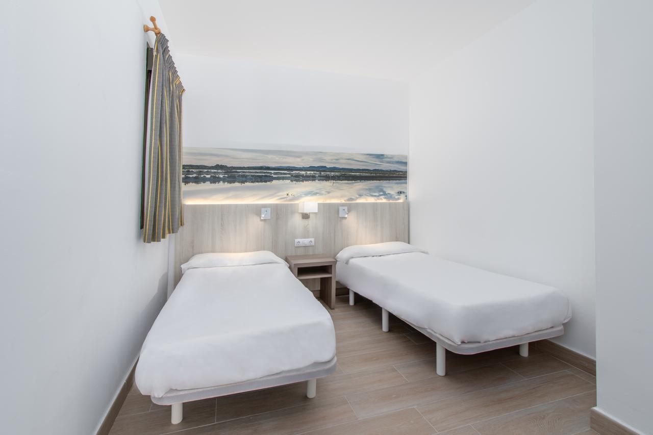 Apartamentos Lago كولونيا سانت خورذي المظهر الخارجي الصورة