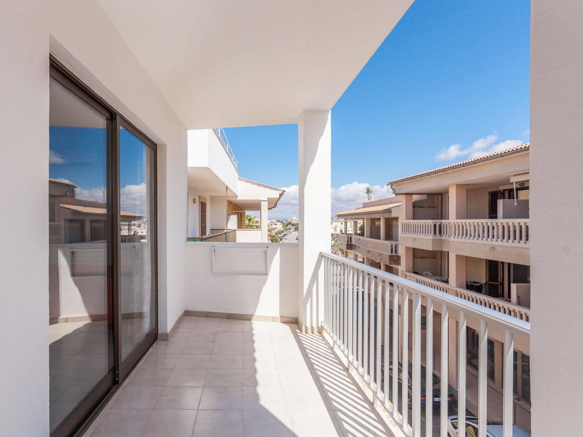 Apartamentos Lago كولونيا سانت خورذي المظهر الخارجي الصورة